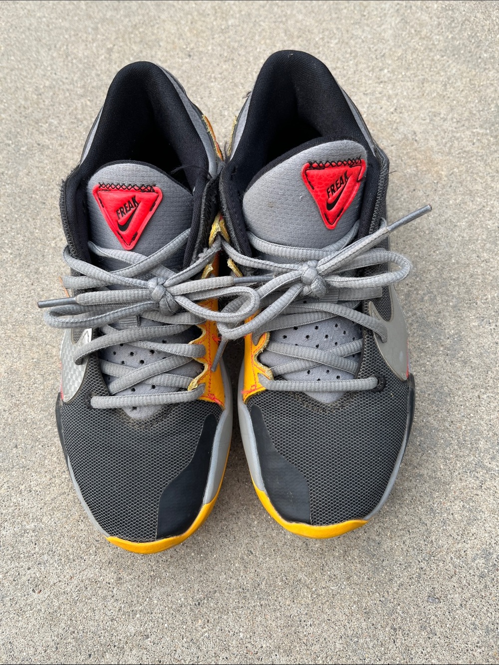 Nike Zoom Freak 2 Black Grey Yellow Low-Top Athletic Shoes